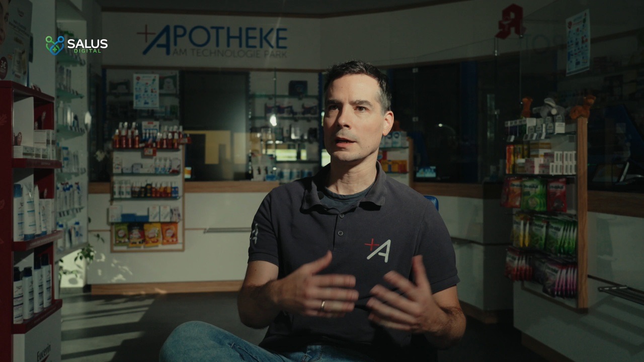 Jan Feigenbutz in seiner Apotheke am Technologie Park